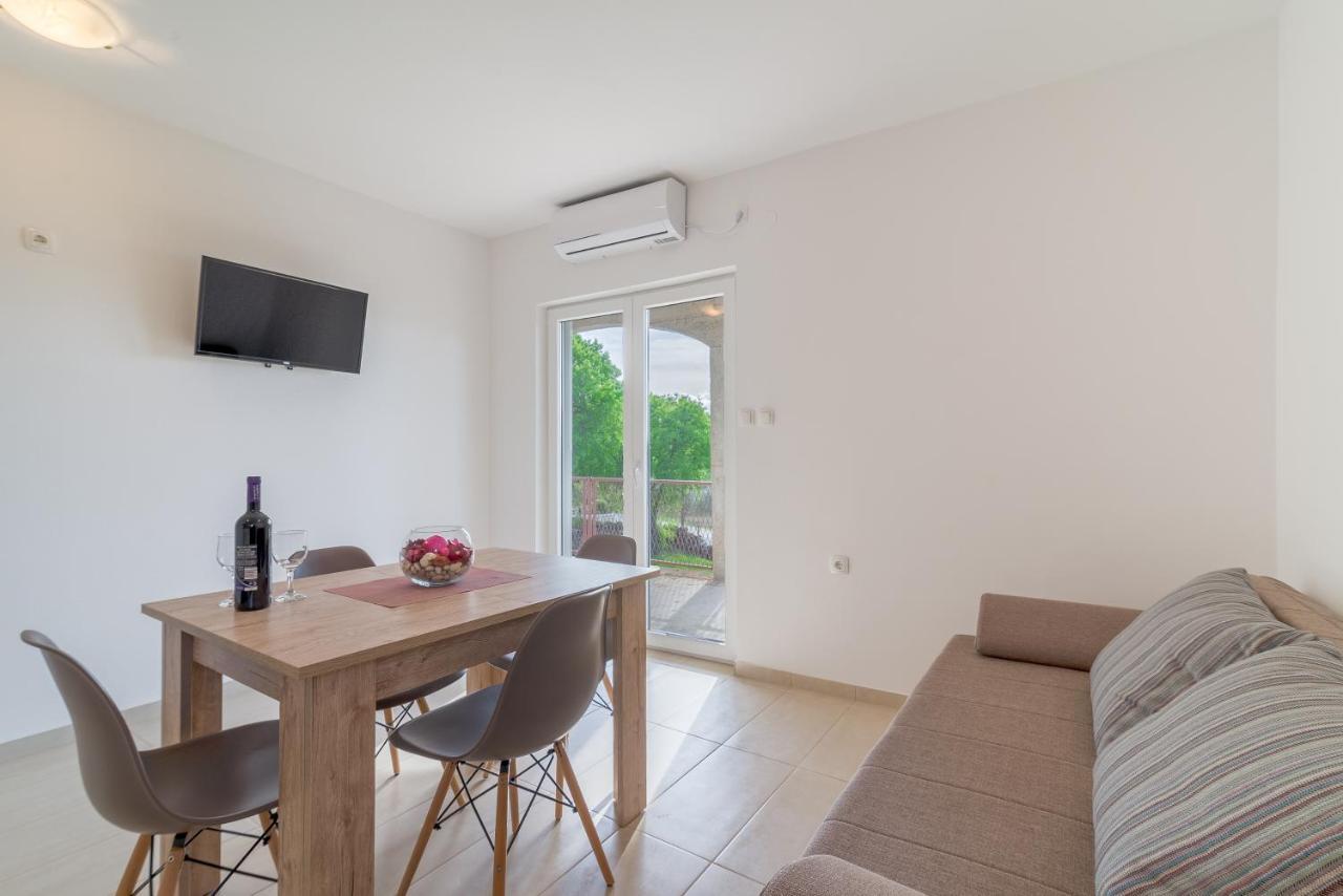 Apartmani Dupor غورني كارين المظهر الخارجي الصورة